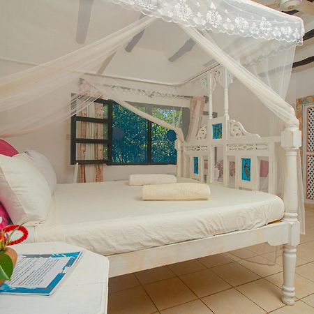 Sunny Garden Rooms Watamu Kültér fotó