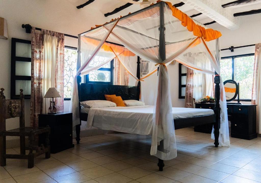Sunny Garden Rooms Watamu Kültér fotó
